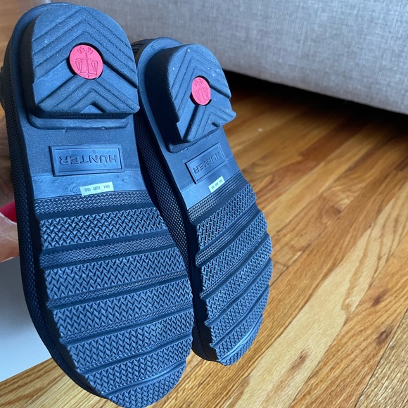 BRAND NEW: HUNTER Women’s Original Chelsea ankle rain boot.Size 6 Navy Blue - Picture 6 of 12